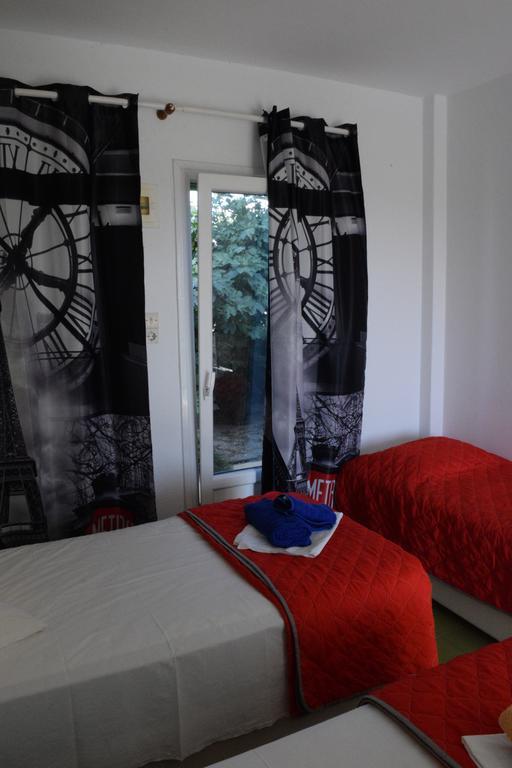 Hotel Skios Ornos  Buitenkant foto