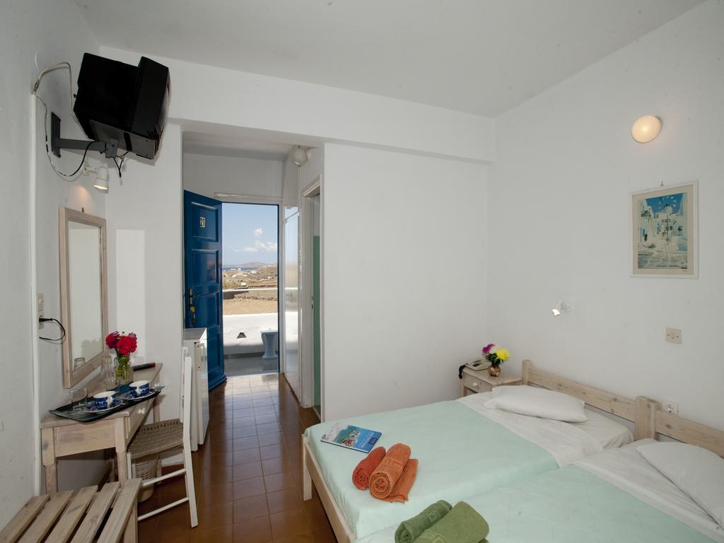 Hotel Skios Ornos  Buitenkant foto